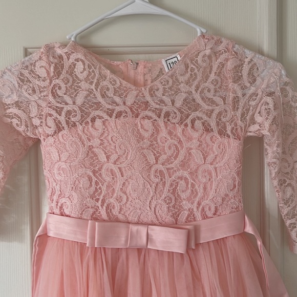 Dress - Picture 3 of 4